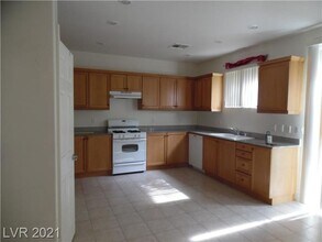 9737 Valmeyer Ave in Las Vegas, NV - Building Photo - Building Photo