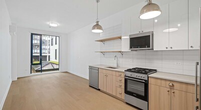 5545 N Sheridan Rd in Chicago, IL - Building Photo - Building Photo