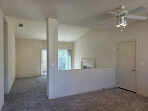 2412 Summercreek Dr in Santa Rosa, CA - Building Photo - Building Photo