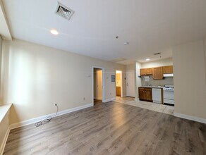 15 Pearl St, Unit 7 in Cambridge, MA - Foto de edificio - Building Photo