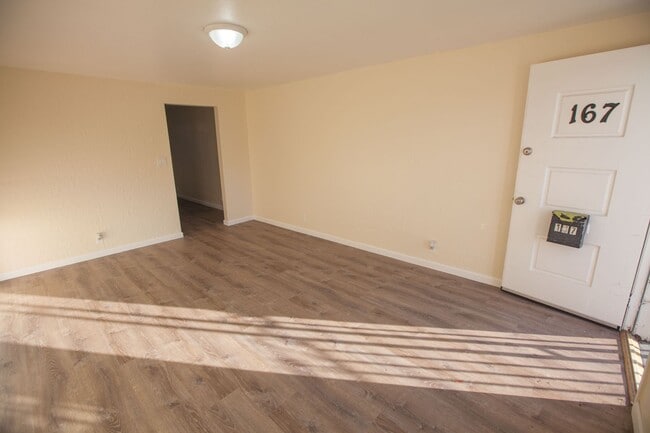 165-167 Miriam St in Daly City, CA - Building Photo - Building Photo