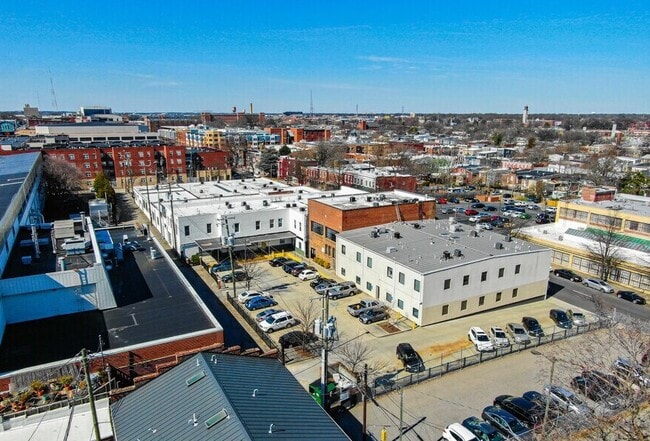 T and E Apartments in Richmond, VA - Building Photo - Building Photo