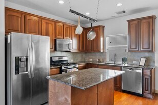 313 Hogan St in Houston, TX - Building Photo