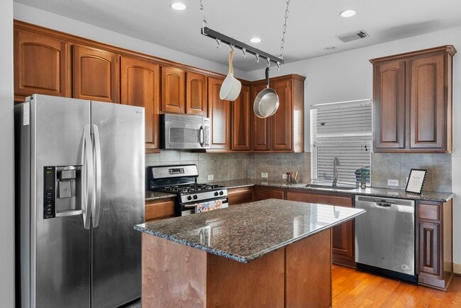 313 Hogan St in Houston, TX - Building Photo - Building Photo