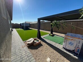 3940 W Hayduk Rd in Phoenix, AZ - Building Photo - Building Photo