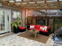 840 Threadneedle St photo'