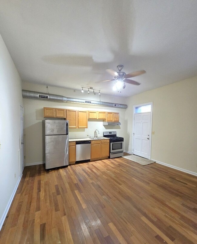 401 S Eden St in Baltimore, MD - Building Photo - Building Photo