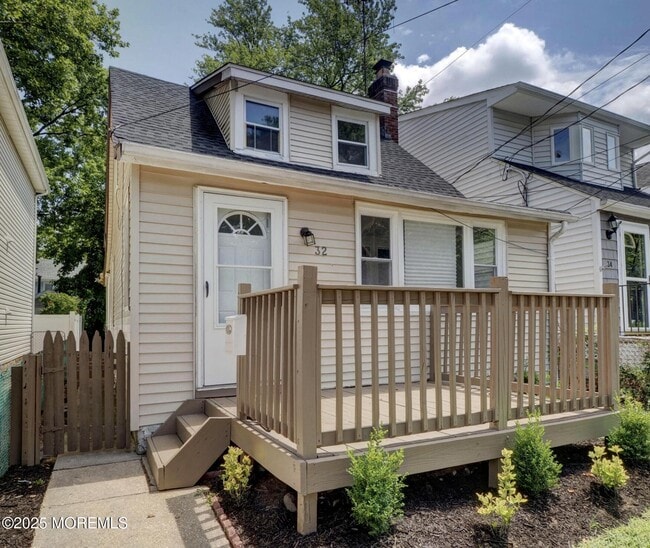 property at 32 Morningside Ave