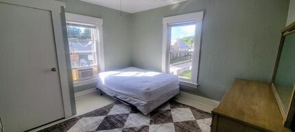 35-37 Washington Ave in Keene, NH - Building Photo - Building Photo