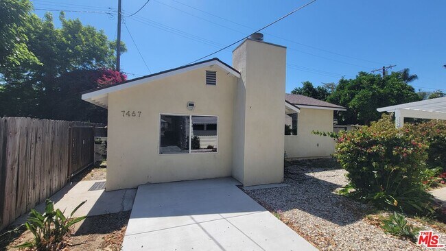 property at 7467 N Forbes Ave