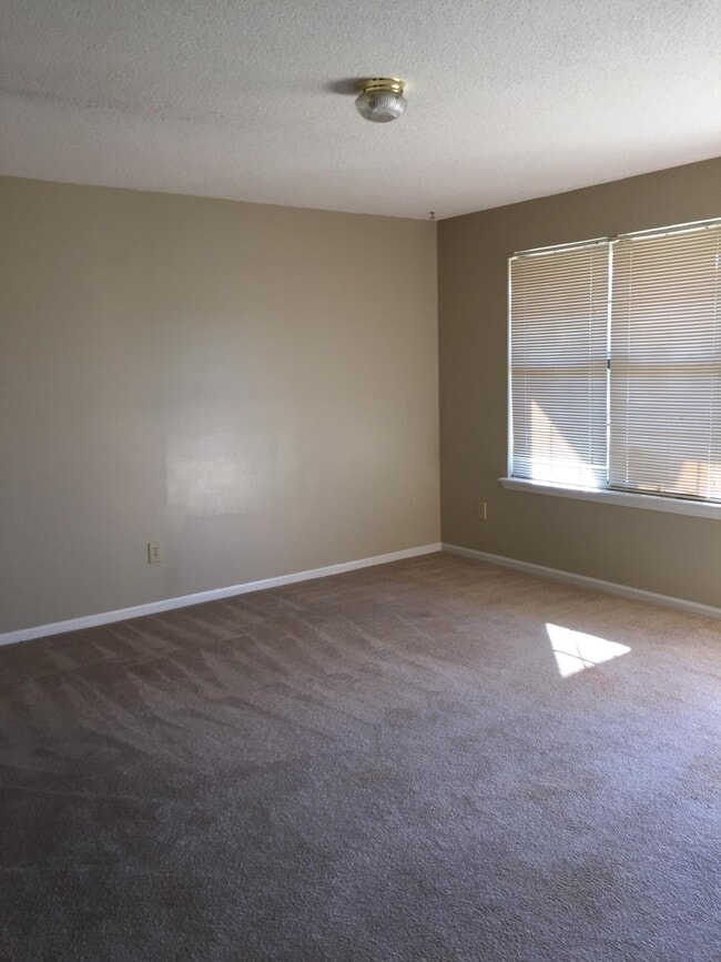 3019 White Sand Dr in Hephzibah, GA - Building Photo - Building Photo