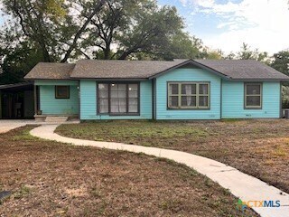 900 Field St in San Marcos, TX - Building Photo