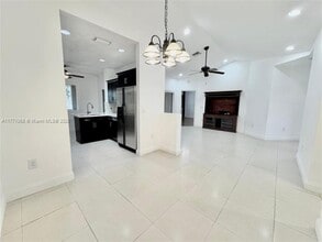 16320 Malibu Dr in Weston, FL - Building Photo - Building Photo