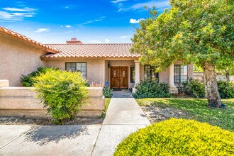 75355 Santa Fe Trail in Palm Desert, CA - Building Photo - Building Photo