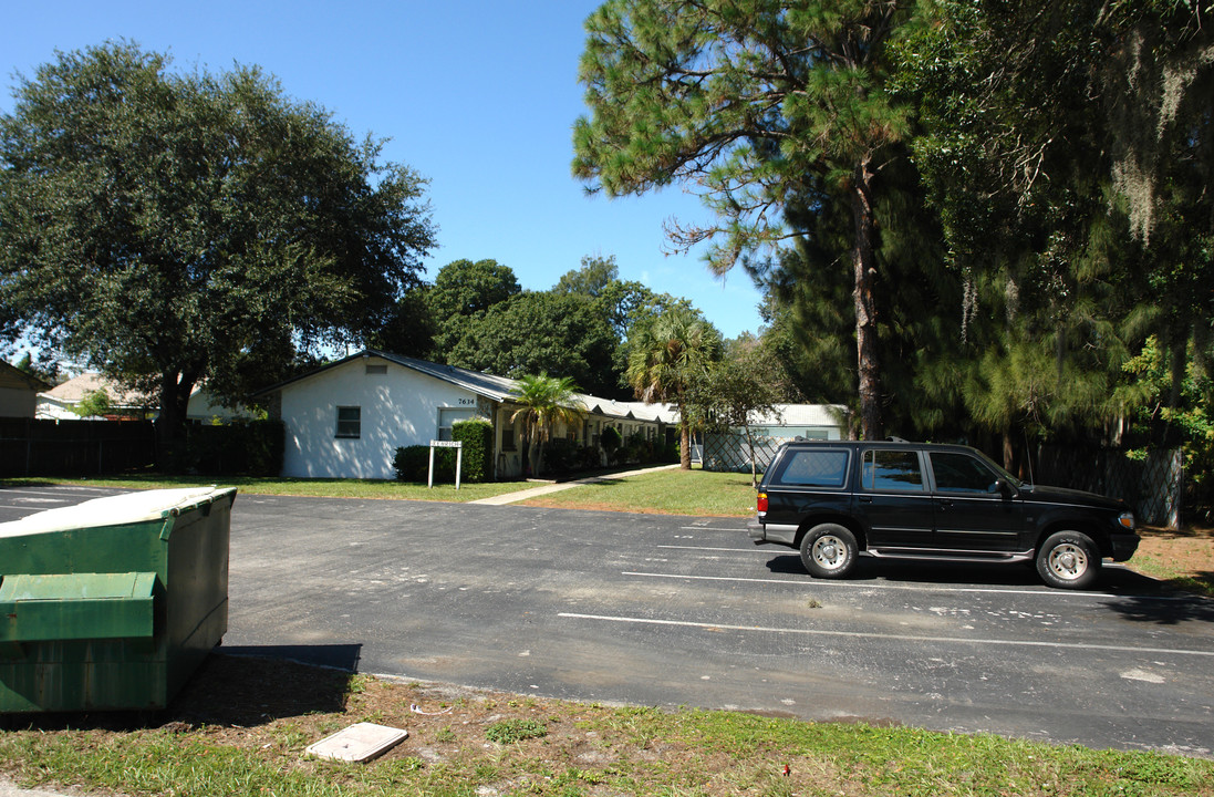 Kenrich Apartments in Pinellas Park, FL - Building Photo