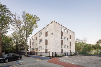 Dorset Square Residences in Dorchester, MA - Building Photo - Building Photo