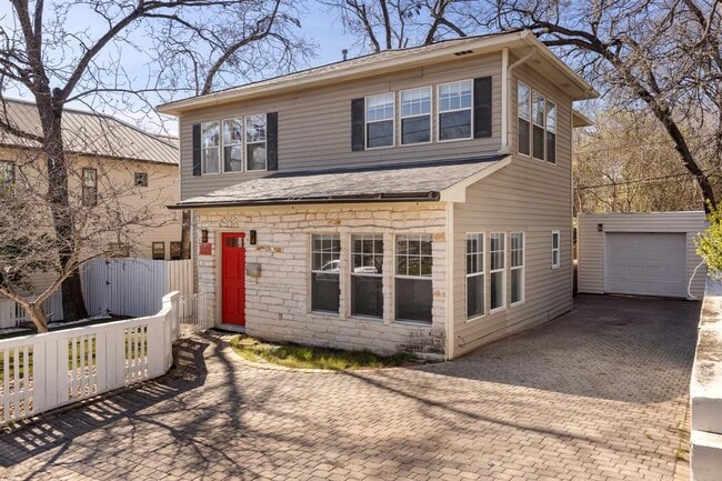 802 Oakland Ave in Austin, TX - Building Photo - Building Photo