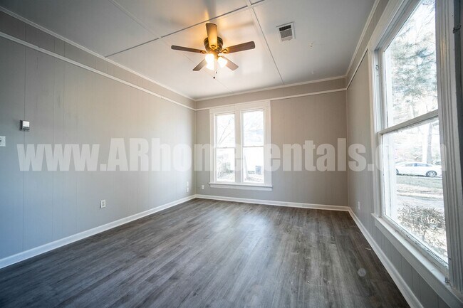 552 Mitchell St-Unit -B in Conway, AR - Building Photo - Building Photo