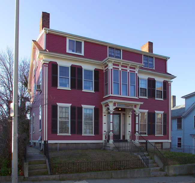 263 Pine St in Fall River, MA - Building Photo - Building Photo