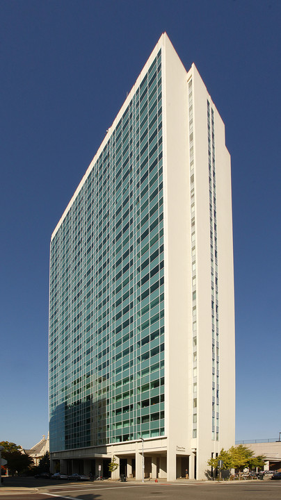 Tower Plaza in Ann Arbor, MI - Foto de edificio