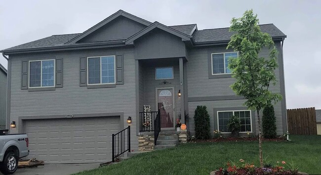 property at 13904 S 42nd Ave