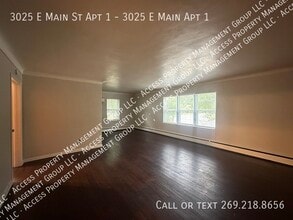 3025 E Main St in Kalamazoo, MI - Foto de edificio - Building Photo