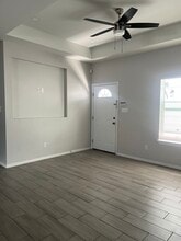 1630 Playa Dr, Unit 4 in Weslaco, TX - Building Photo - Building Photo