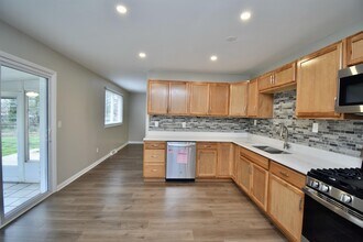 7073 Monongahela Dr in Cincinnati, OH - Building Photo - Building Photo