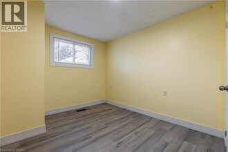 598 Mapledale Ave in London, ON - Building Photo - Building Photo