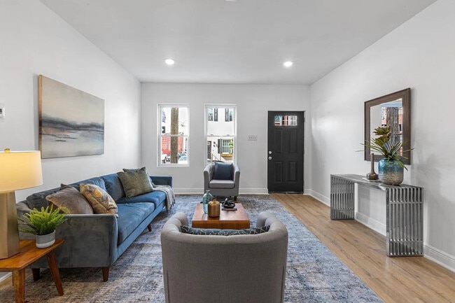 2926 W Thompson St in Philadelphia, PA - Building Photo - Building Photo