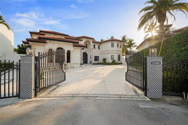 3300 NE 171 St in North Miami Beach, FL - Building Photo - Building Photo
