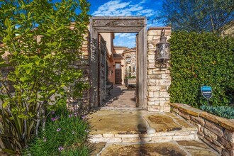 3939 Poppyseed Pl in Calabasas, CA - Building Photo - Building Photo