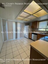 2264 Greenview Cir in Orlando, FL - Building Photo - Building Photo