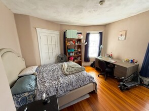 49 Conwell Ave in Somerville, MA - Building Photo - Building Photo
