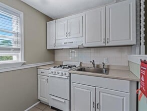 61 Waldo Ave in East Rockaway, NY - Building Photo - Building Photo