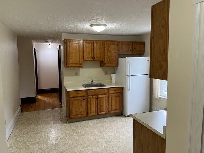 953 Main St, Unit 2 in Malden, MA - Building Photo - Building Photo