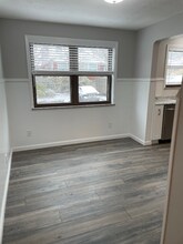 5995 Cheviot Rd in Cincinnati, OH - Building Photo - Building Photo