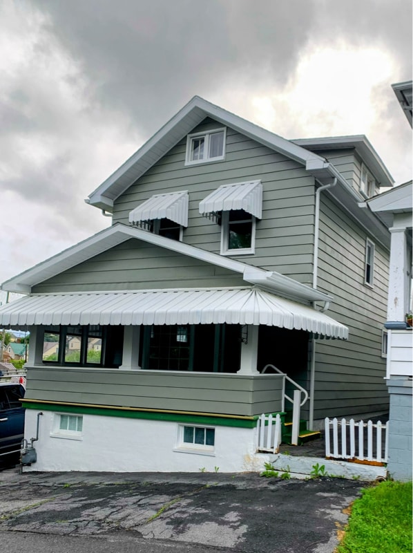 property at 702 Walton Ave