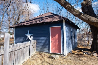 9 Wisner Rd in Warwick, NY - Building Photo - Building Photo