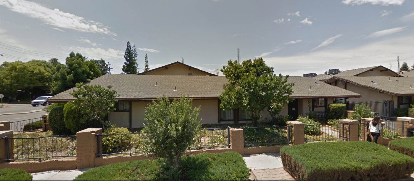 6013 N Augusta St in Fresno, CA - Building Photo