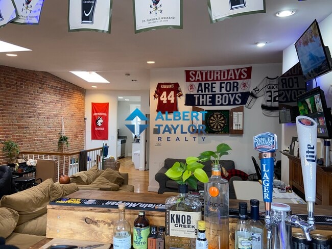 486 Massachusetts Ave, Unit 3