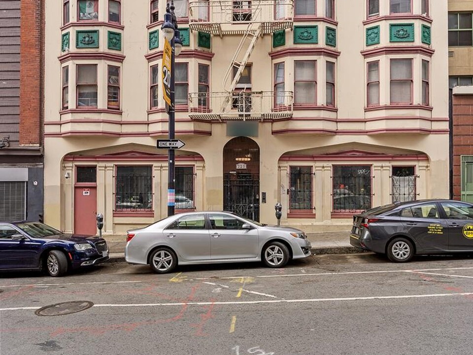 OSM Trade Street in San Francisco, CA - Building Photo