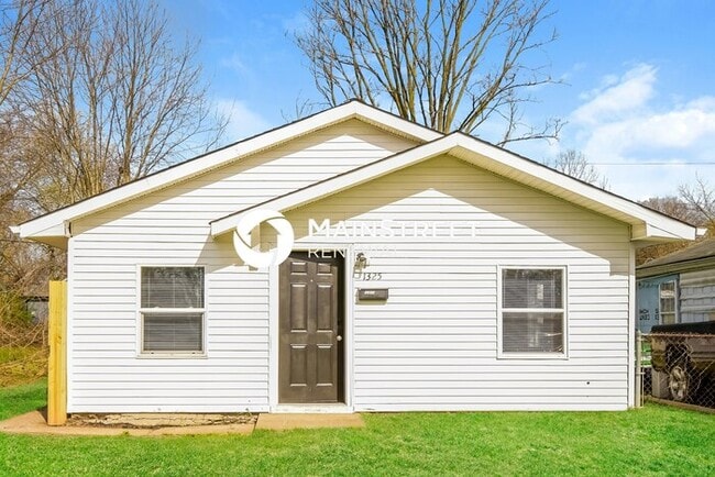 property at 1325 S Ewing St