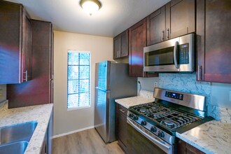 8538 Summerdale Rd in San Diego, CA - Building Photo - Building Photo