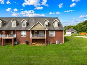 3471 Walden Dr in Morristown, TN - Building Photo - Building Photo