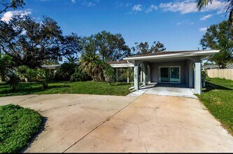 20378 Emerald Ave in Port Charlotte, FL - Building Photo - Building Photo