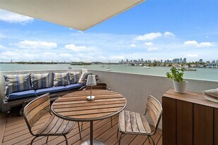 3 Island Ave in Miami Beach, FL - Building Photo