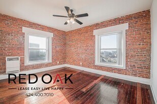 915 S Carondelet St in Los Angeles, CA - Building Photo