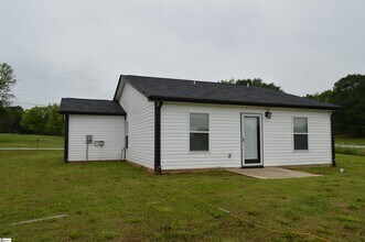 91 Saluda Rd in Moore, SC - Building Photo - Building Photo