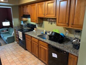 29 Amity Pl in Amherst, MA - Building Photo - Building Photo